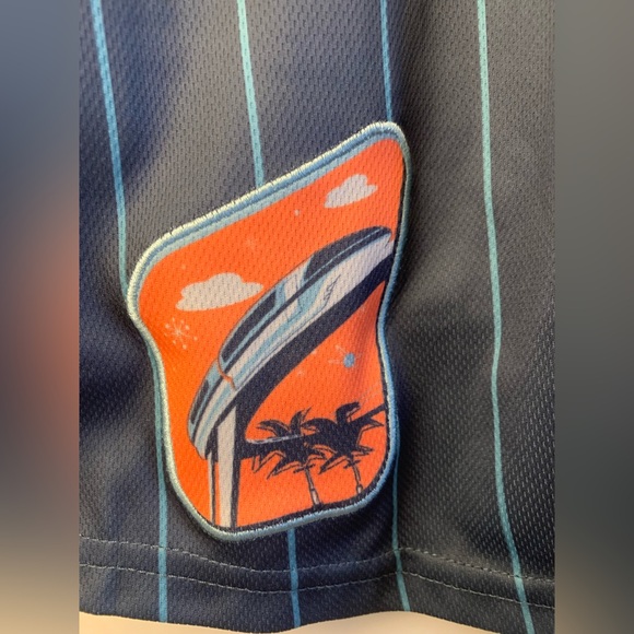 LIMITED EDITION Tomorrowland Jersey NEW - Picture 6 of 7